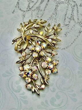 Vintage Coro Aurora Crystal Gold Floral Brooch #cz553
